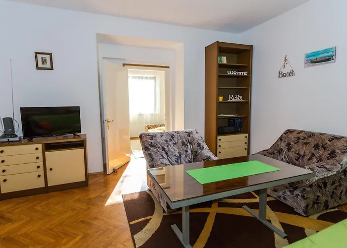 Apartament Maestral Near The Malinska